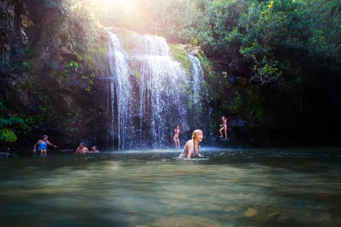 Isola Grande: Tour d'avventura di un giorno intero alle cascate di Kohala