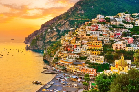 Amalfi : Excursion en bateau en petit groupe sur la côte amalfitaine au coucher du soleil