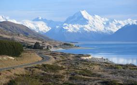 From Christchurch: Mt Cook Day Tour via Lake Tekapo w/ Lunch