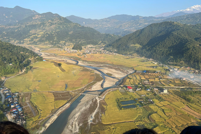 Pokhara: Varmluftsballong i PokharaPokhara: Varmluftsballong