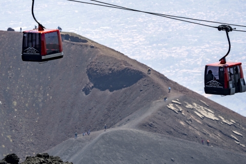 Funivia dell'Etna: Vorrangiges Seilbahnticket auf 2500 Metermt. ETNA-Amtskasse-Seilbahnticket bis 2.500 mamsl