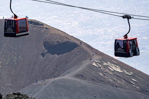 Funivia dell'Etna: voorrangsticket kabelbaan tot 2500 metermt. ETNA-officiële kassa-kabelbaanticket tot 2.500 msl