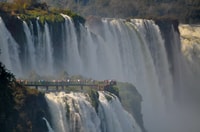 Buenos Aires, Iguazú Falls Voyage d'une journée en avion et en bateau - Hizvo
