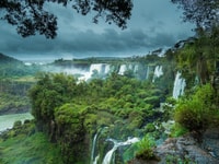 Buenos Aires, Iguazú Falls Voyage d'une journée en avion et en bateau - Hizvo