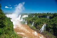 Buenos Aires, Iguazú Falls Voyage d'une journée en avion et en bateau - Hizvo