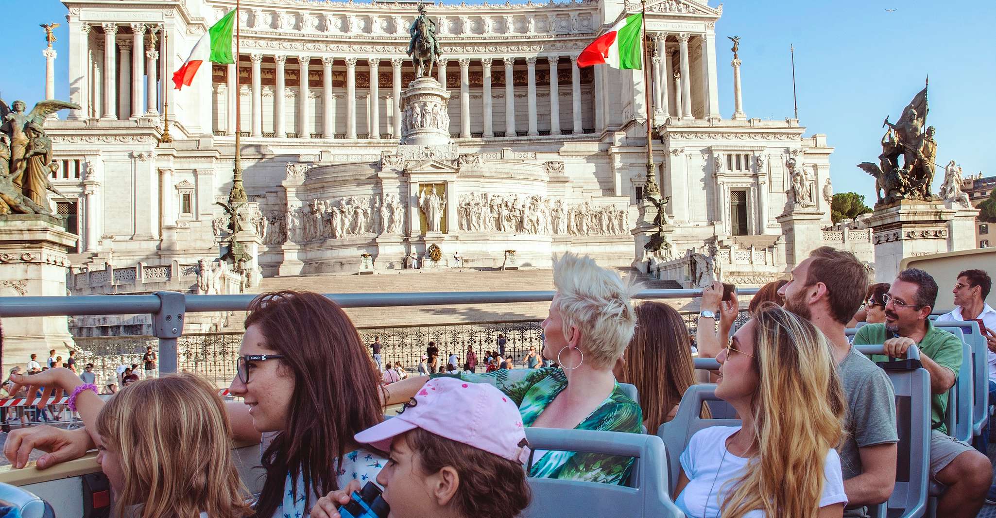 Рим, Большой автобусный хоп-запрыски - Housity