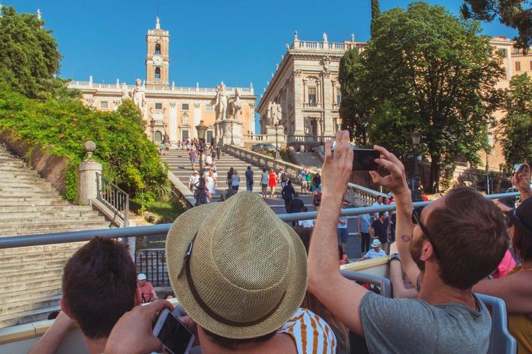 Roma: Tour panoramico in autobus con audioguidaBiglietto dell&#039;autobus da 72 ore con guide digitali della città