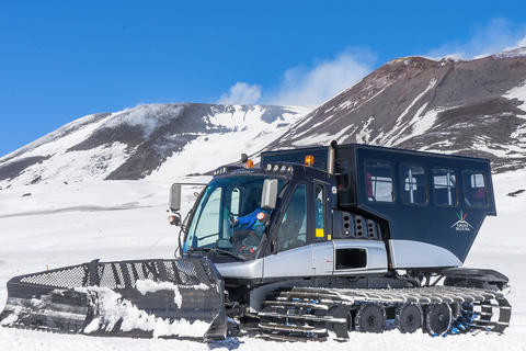 Monte Etna: Bilhete de ida e volta de teleférico e ônibus 4x4Ingresso para o teleférico e o ônibus 4x4