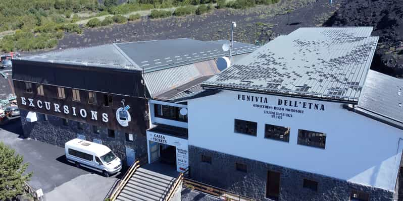 L Etna Biglietto Andata E Ritorno Per Funivia E Autobus X Getyourguide