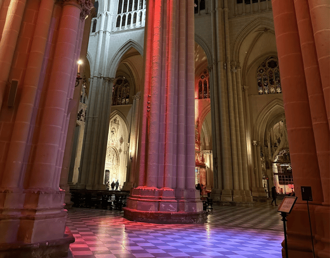 Toledo: Toledo Cathedral Night Guided Tour with Entry Ticket | GetYourGuide