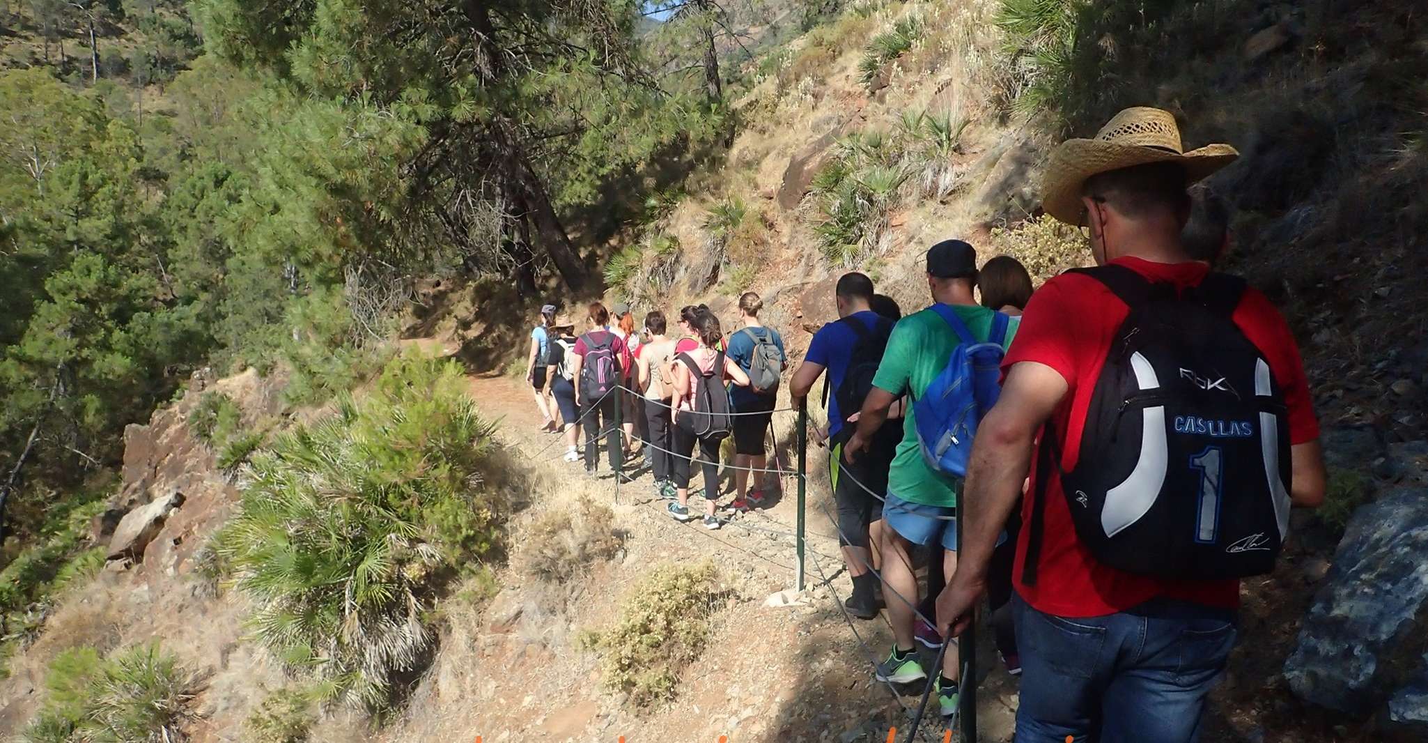 Private group.Hiking and bathing in natural pools - Housity