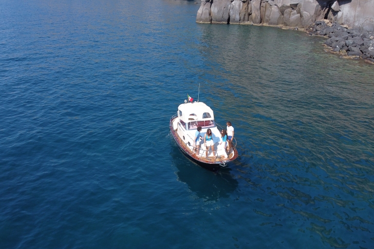 Capri: una giornata tra grotta azzurra e i faraglionigeführte private Tour um Capri