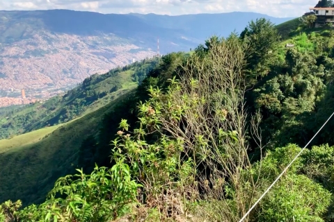 Medellin: jednodniowa wycieczka do prywatnej tyrolki i wędrówki po wodospadzie