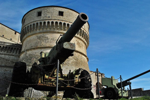 سان ليو تذكرة دخول القلعة وسجن كاجليوستروسان ليو: تذكرة دخول القلعة وسجن كاليوسترو