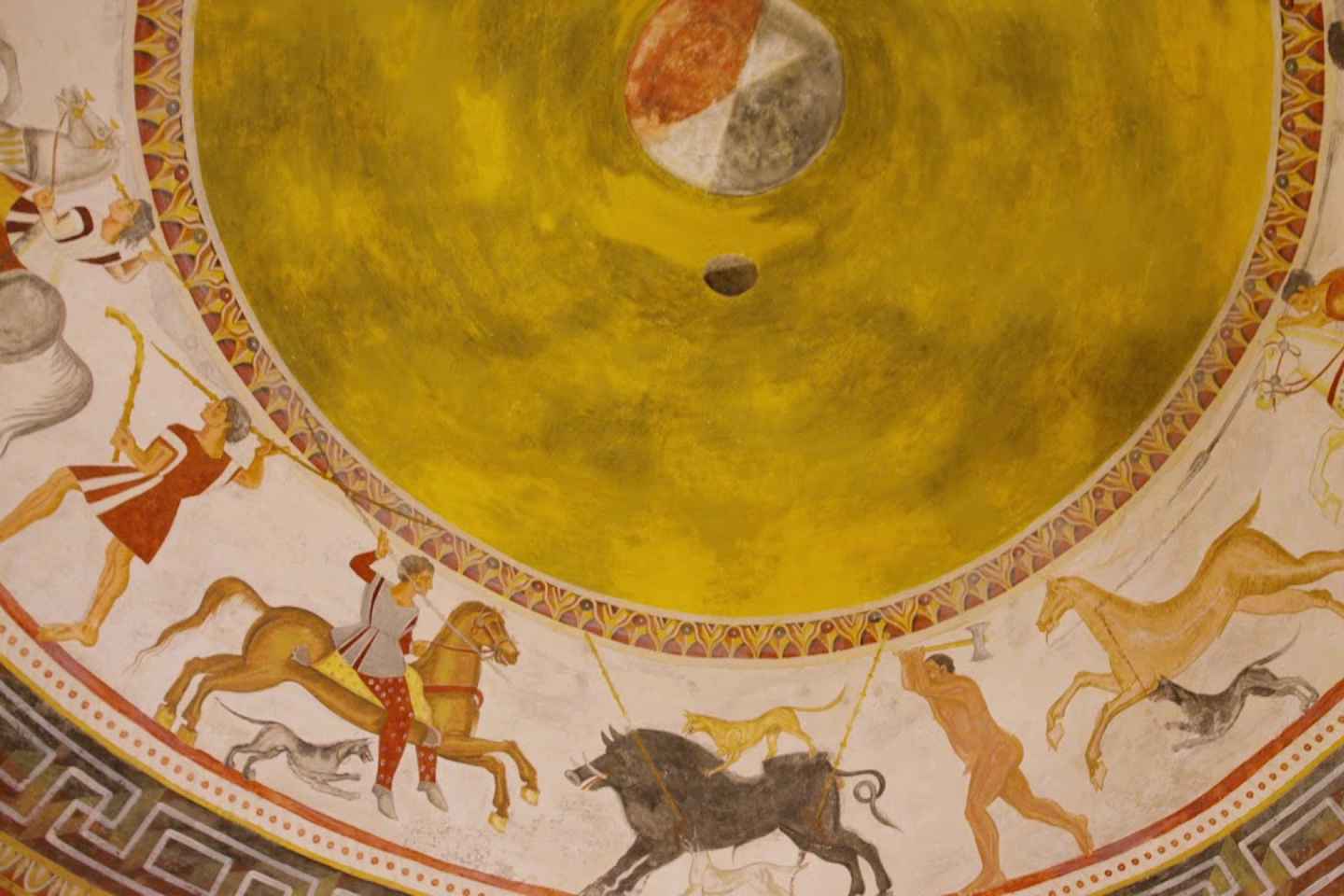 Plovdiv: Perperikon, Haskovo and Thracian Tomb Full-Day Trip