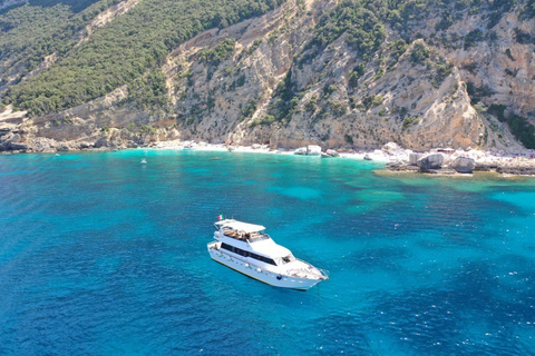 Arbatax: Baunei Coast Day Tour by Boat Arbatax: Boat tour day trip without lunch in Orosei Gulf