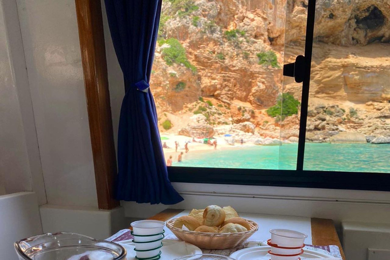 Arbatax: Baunei Coast Day Tour by Boat Arbatax: Boat tour day trip without lunch in Orosei Gulf