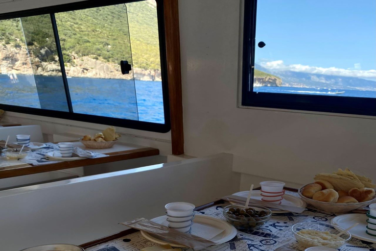 Arbatax: Baunei Coast Day Tour by Boat Arbatax: Boat tour day trip without lunch in Orosei Gulf