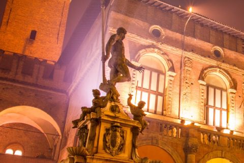 Bologna: tour audio autoguidato di storia antica e recente