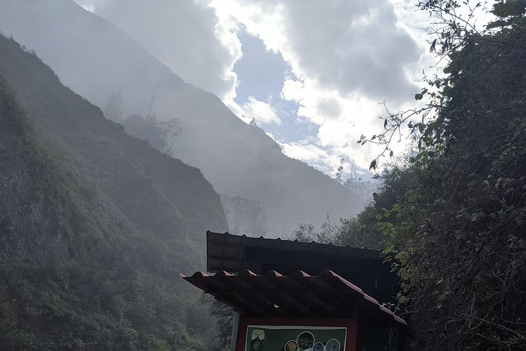 Hike in the Andes Mountains of Lima (Antakallo Waterfall) Hike in the Surroundings of Lima – Antakallo Waterfall