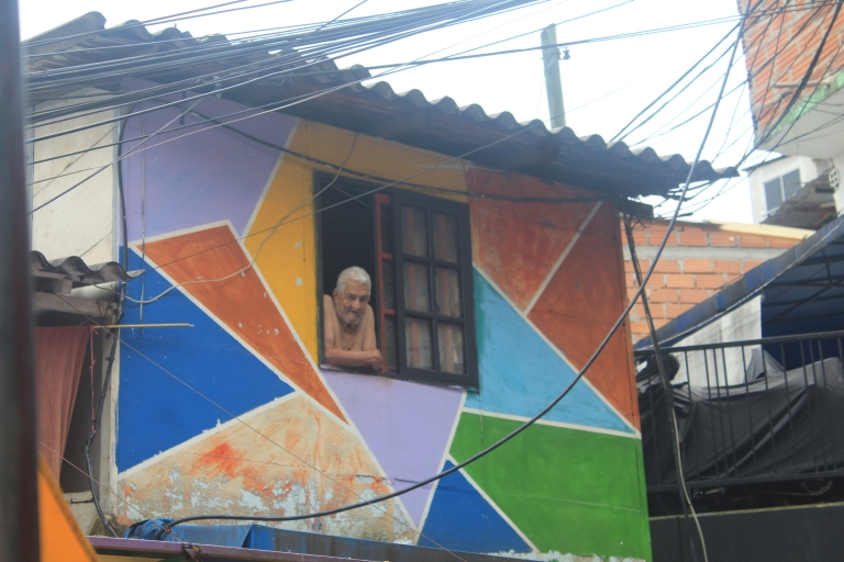 Medellín: Historic Comuna 13 Graffiti Tour with Local Guide (nl) 87383