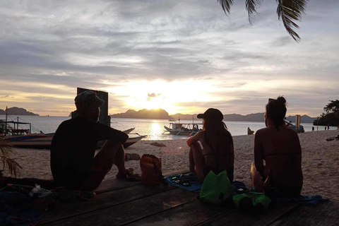 El nido :private tours ( early departure to avoid the crowd)