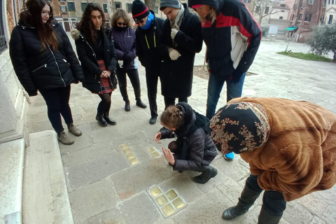 Veneza: Passeio a pé pelo gueto judeu e opção de passeio pela sinagogaExcursão a pé para grupos pequenos do gueto em inglês