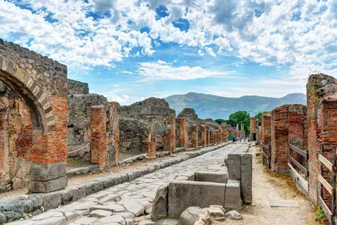 Från Sorrento: Pompeji och Vesuvius med expresståg