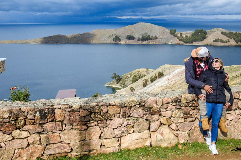 From La Paz: Lake Titicaca & Copacabana Day Trip with Lunch