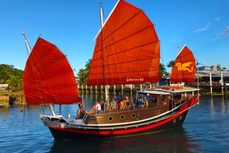 Port Douglas: Zeil met zeevruchten aan boord van de Chinese Junk Boat Shaolin
