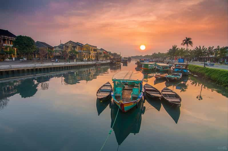 sunset boat cruise hoi an