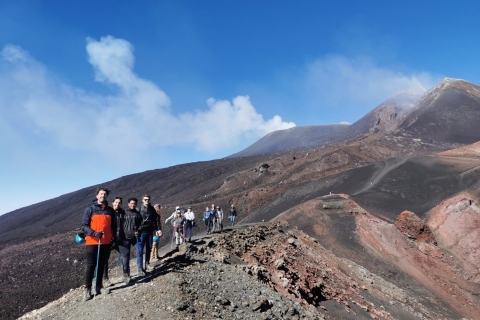 Etna : ascension guidée aux cratères du sommetEtna : randonnée aux cratères du sommet