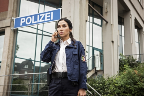 Duisburg: Schimmi z przewodnikiem po mieścieDuisburg: Tatort TV Show i detektyw Schimmi z przewodnikiem