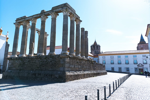Évora and Megalithic Circuit Private Tour 10H