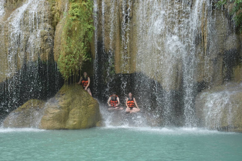 Från Bangkok: Erawan vattenfall &amp; Kanchanaburi privat turFrån Bangkok: Erawan Waterfall &amp; Kanchanaburi Private Tour