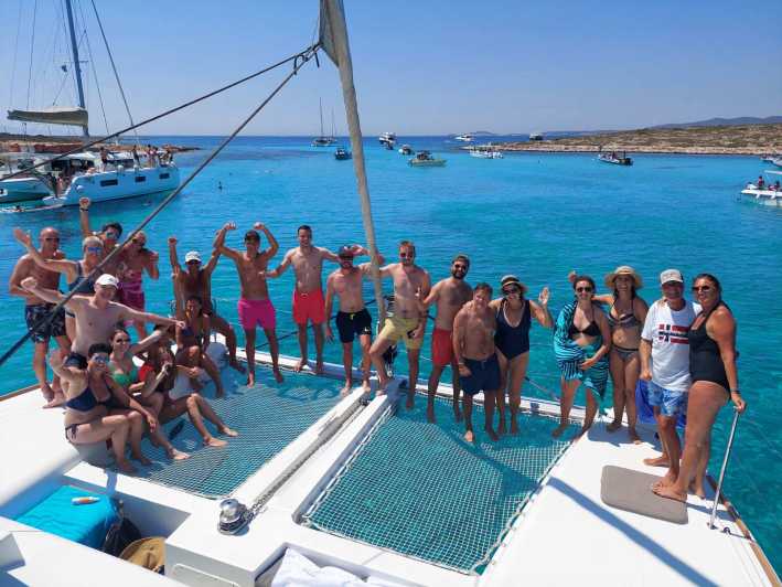 Naxos: Luxury Catamaran Cruise with Lunch
