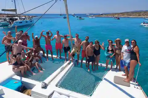 Naxos : Croisière en catamaran à Naxos avec déjeuner et boissons