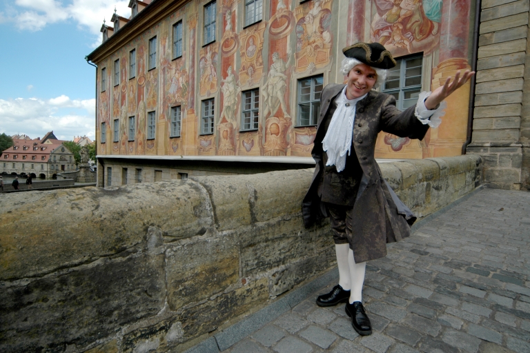 Bamberg Tour de Humor Teatral de 1 Hora con Guía DisfrazadoBamberg: Visita barroca de 1 hora con guía disfrazado