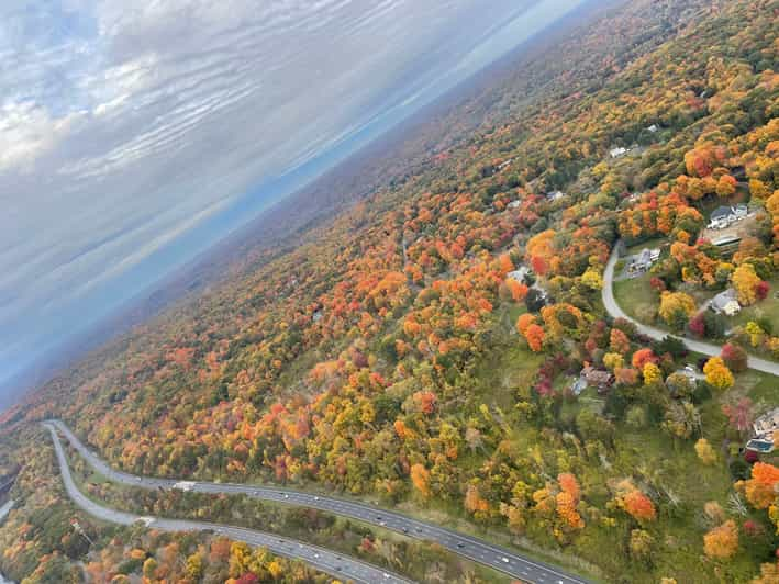 Hudson Valley Fall Foliage Hubschraubertour GetYourGuide