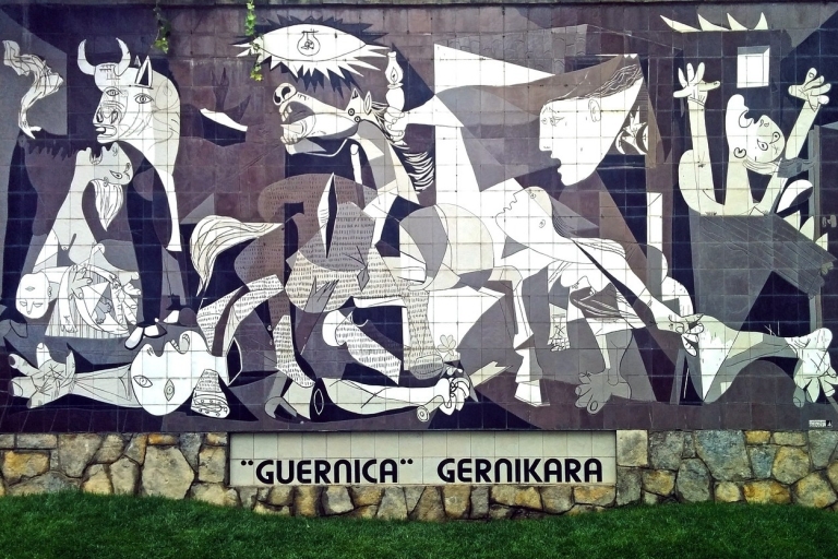 Picasso en Guernica in het Reina Sofia-museumPicasso en Guernica in Reina Sofia Museum in het Spaans