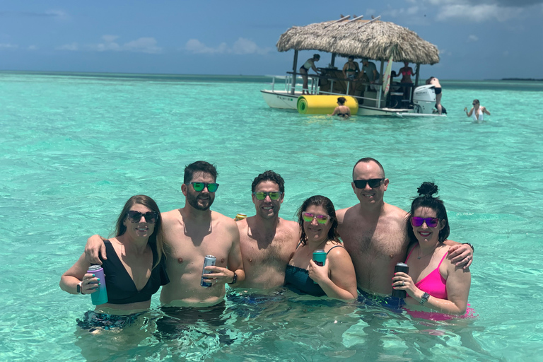 Key West: cruzeiro privado de 4 horas no banco de areia em um barco Tiki Bar