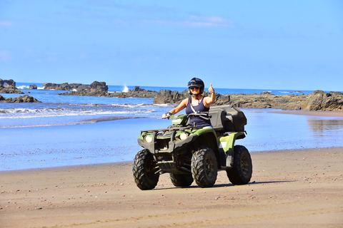 Spiaggia di Jaco: Tour in ATV con sosta alle cascateAvventura ATV di 4 ore