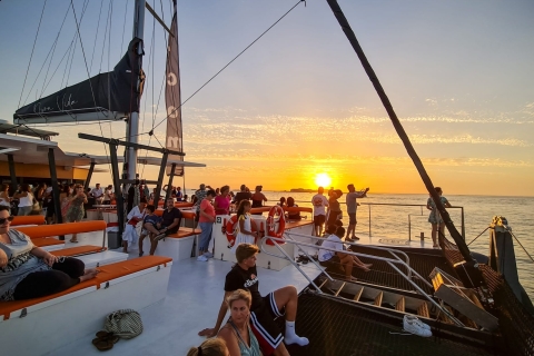 Sancti Petri: 1-Hour Sunset Catamaran Cruise Sunset Catamaran Cruise with Live Music by Saxophonist