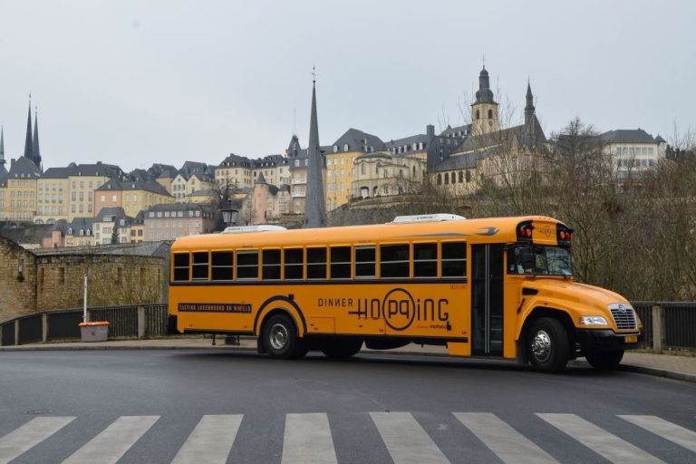 Luxembourg : visite gastronomique dans un bus scolaire américain