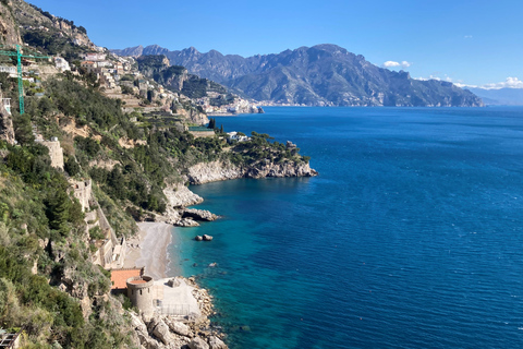 Da Napoli: Tour della Costiera Amalfitana - Positano, Amalfi e RavelloDa Napoli: Tour della Costiera Amalfitana – Positano, Amalfi e Ravello