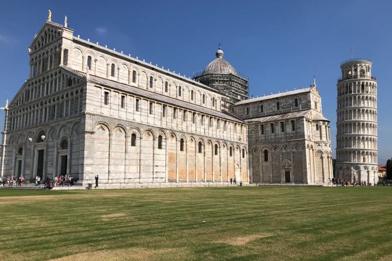 Livorno: excursión privada de un día a Pisa y Lucca