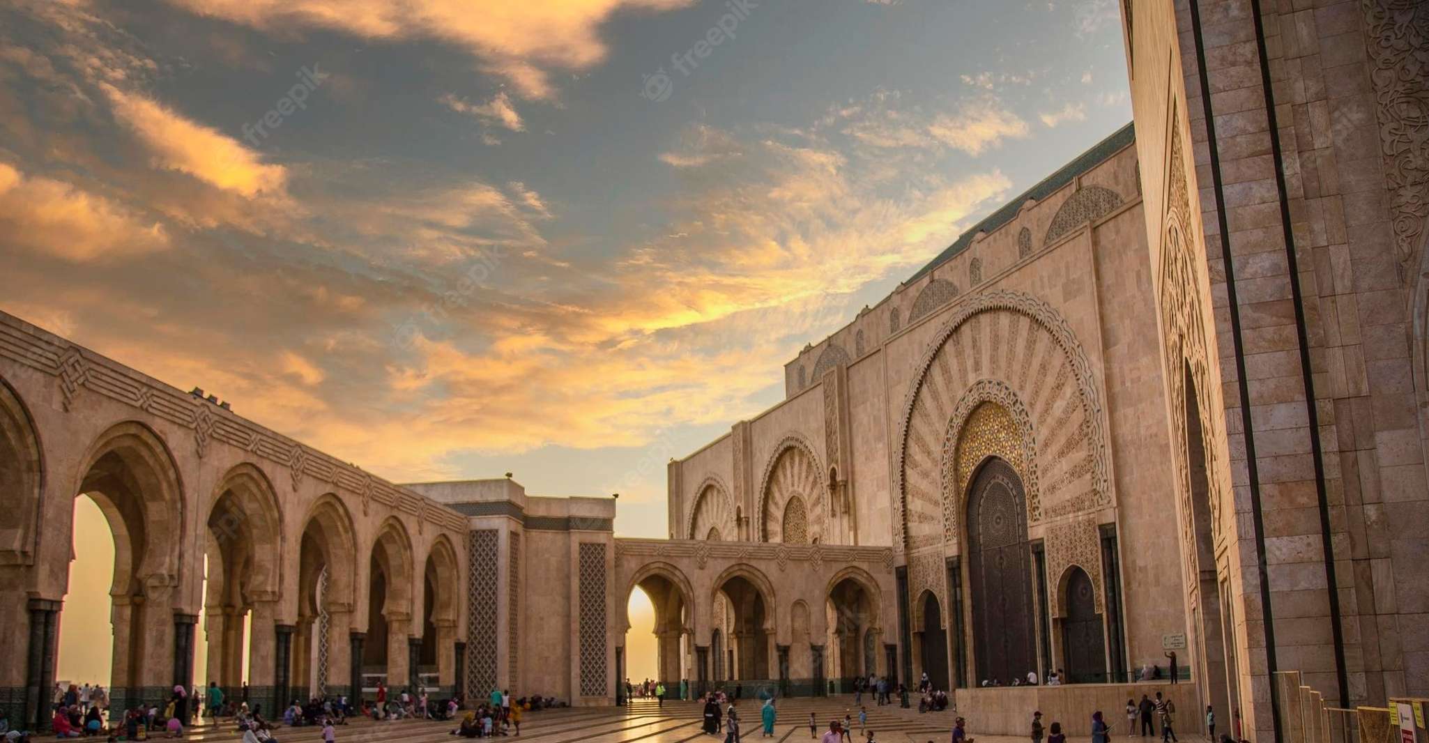 Casablanca, Hassan II Mosque Premium Tour with Entry Ticket - Housity