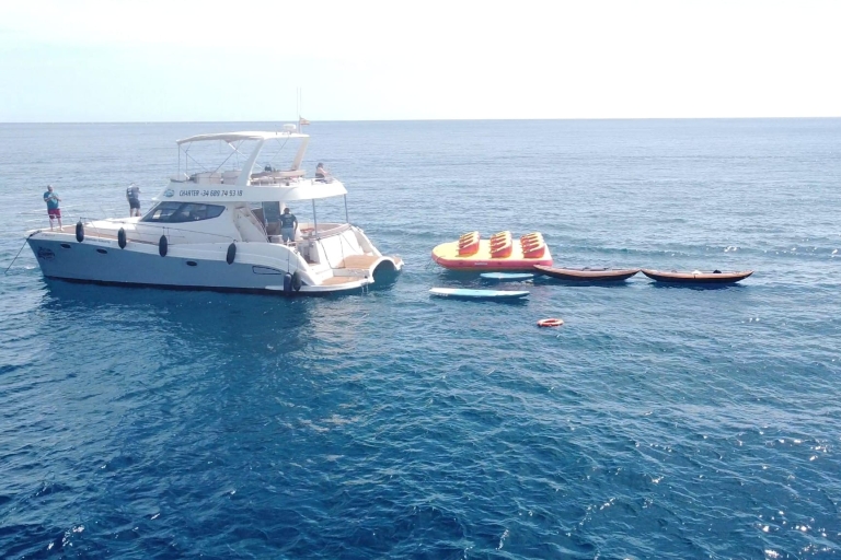 Lanzarote : Expérience en catamaran avec activités nautiquesCatamaran privé jusqu'à 12 passagers