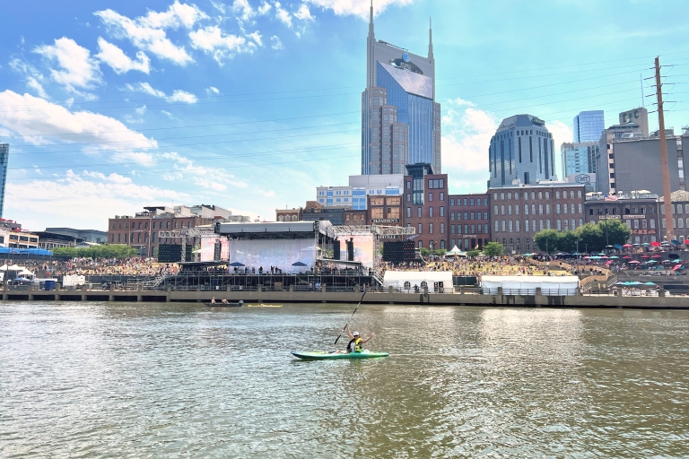 Nashville Alquiler de kayaks en el Skyline del centroAlquiler de Kayak en el Skyline del centro de Nashville