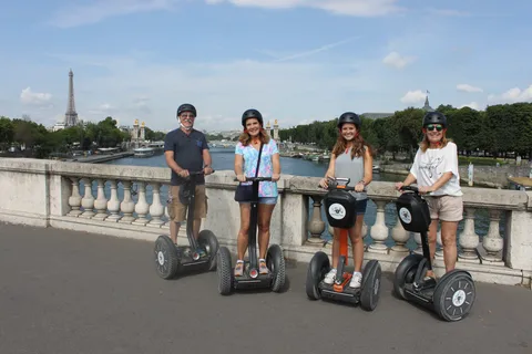 Paryż: Wycieczka na segwayu z przewodnikiem